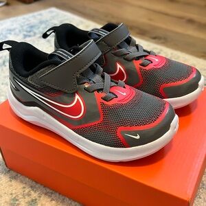 Toddler Nike sneakers brand new